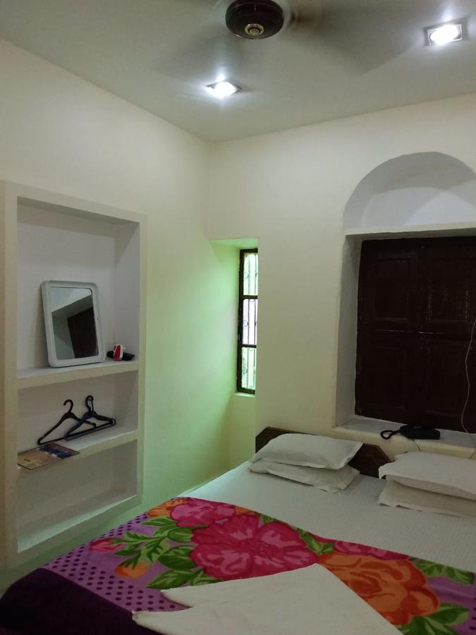 Ajay Guest House Varanasi Esterno foto